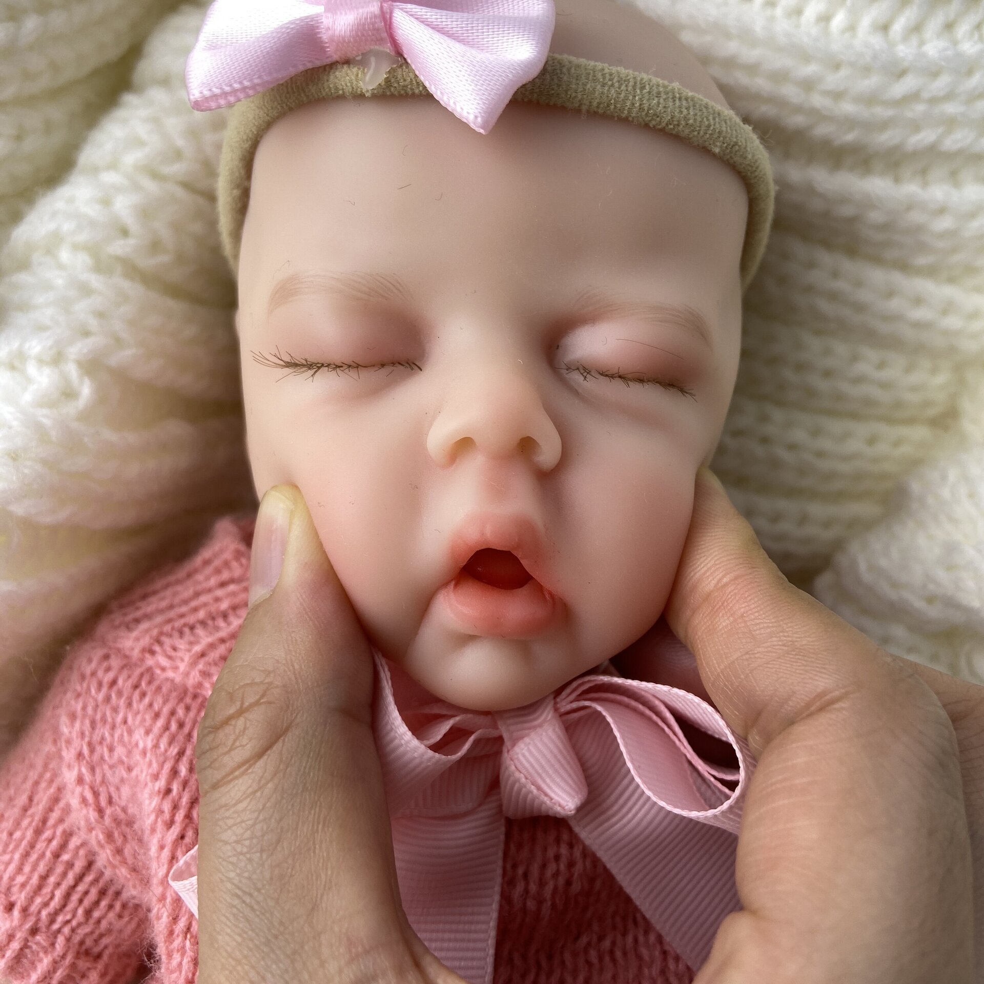 Bebé Reborn Jana - 30 cm de Silicona Blanda Realista - 9