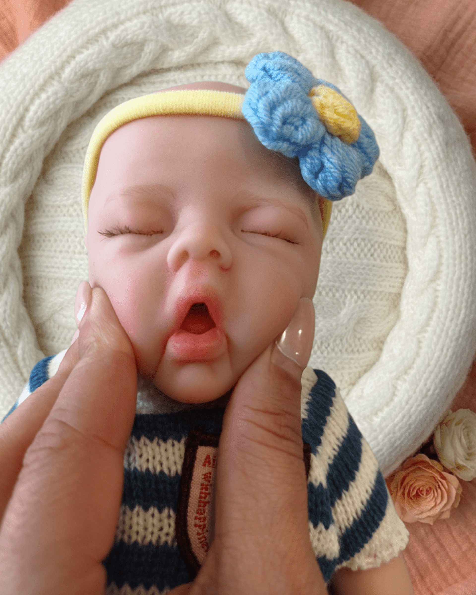 Bebé Reborn Hugo - 30 cm de Silicona Blanda Realista - 5