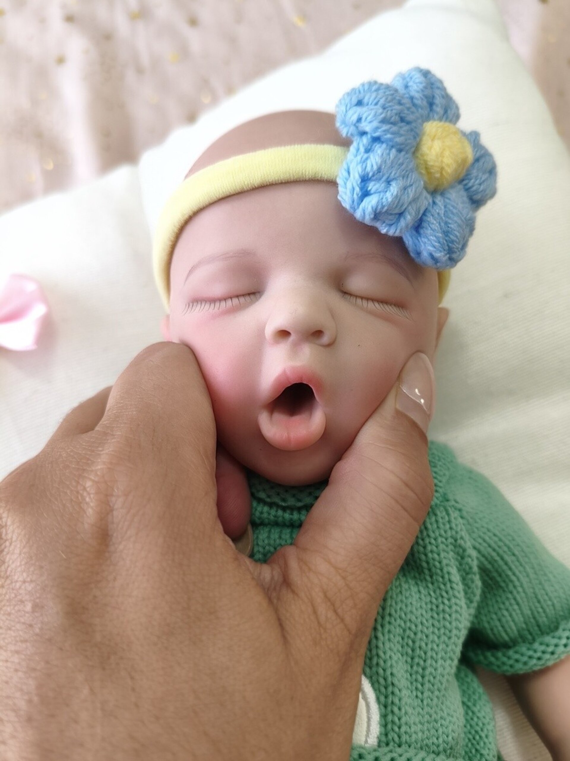 Bebé Reborn Enzo - 30 cm de Silicona Blanda Realista - 7