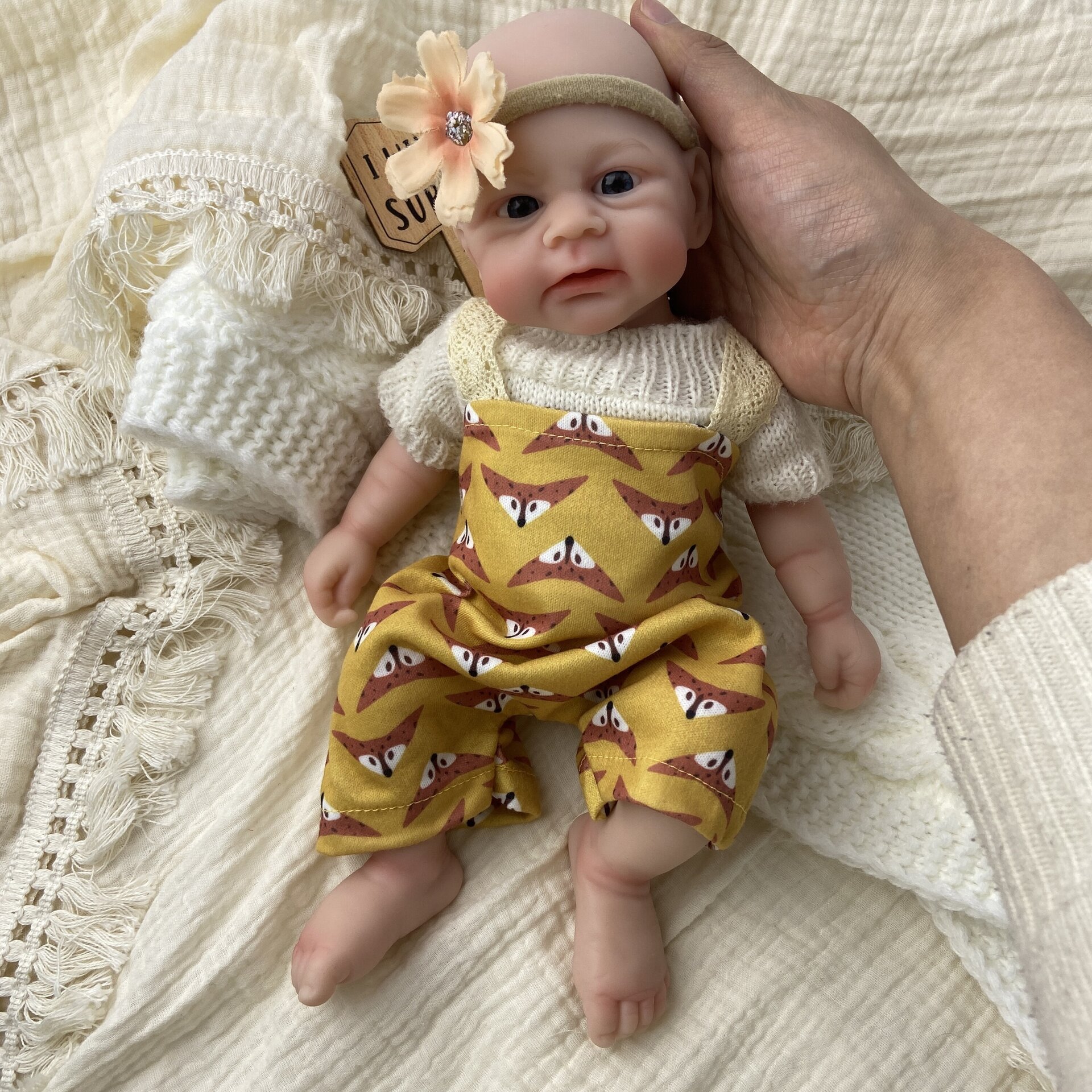 Bebé Reborn Mila - 30 cm de Silicona Blanda Realista - 6