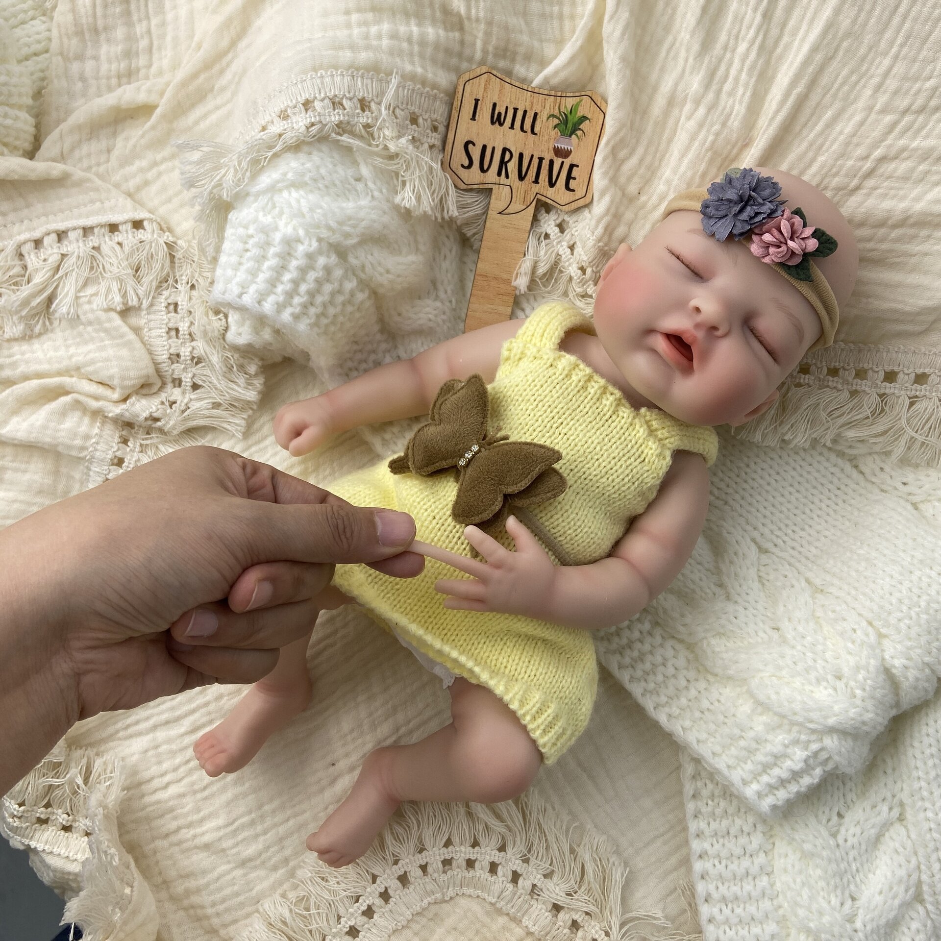 Bebé Reborn Lola - 30 cm de Silicona Blanda Realista - 4