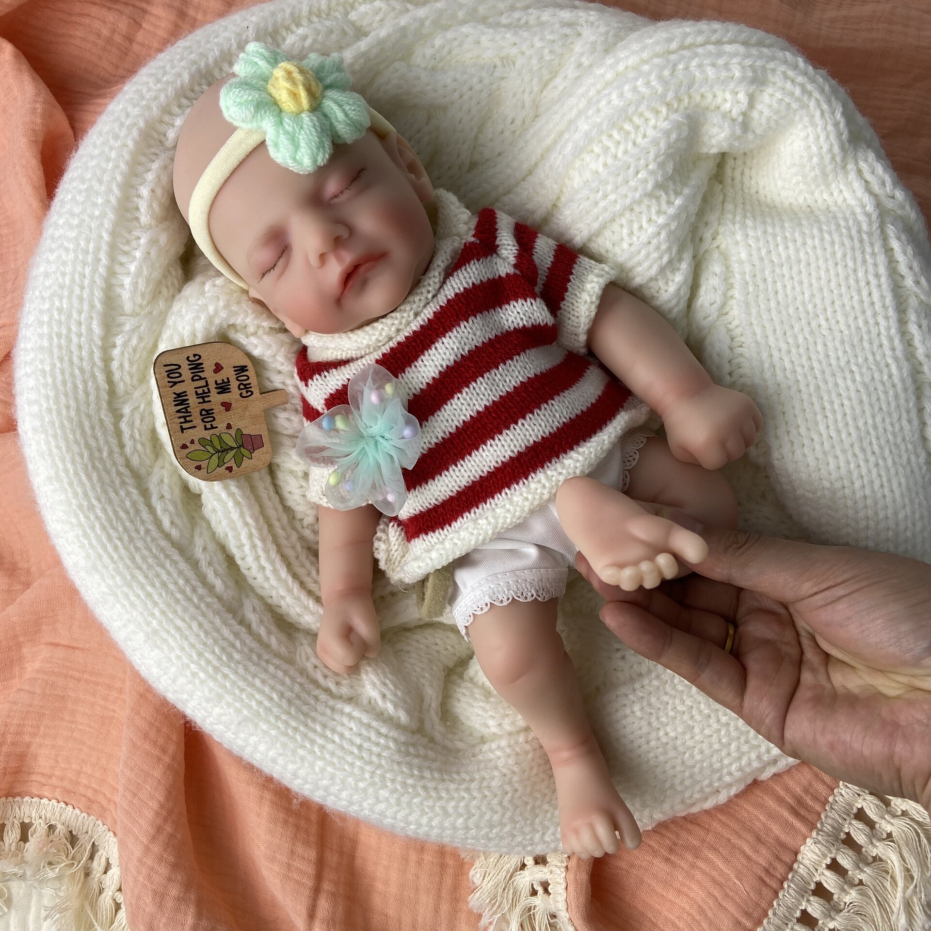 Bebé Reborn Maya - 30 cm de Silicona Blanda Realista - 4