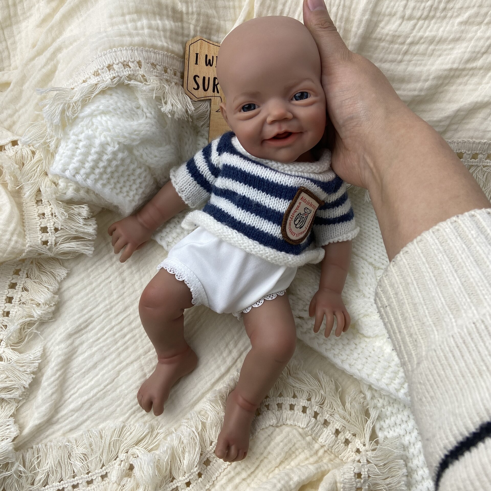 Bebé Reborn Enzo - 30 cm de Silicona Blanda Realista - 3