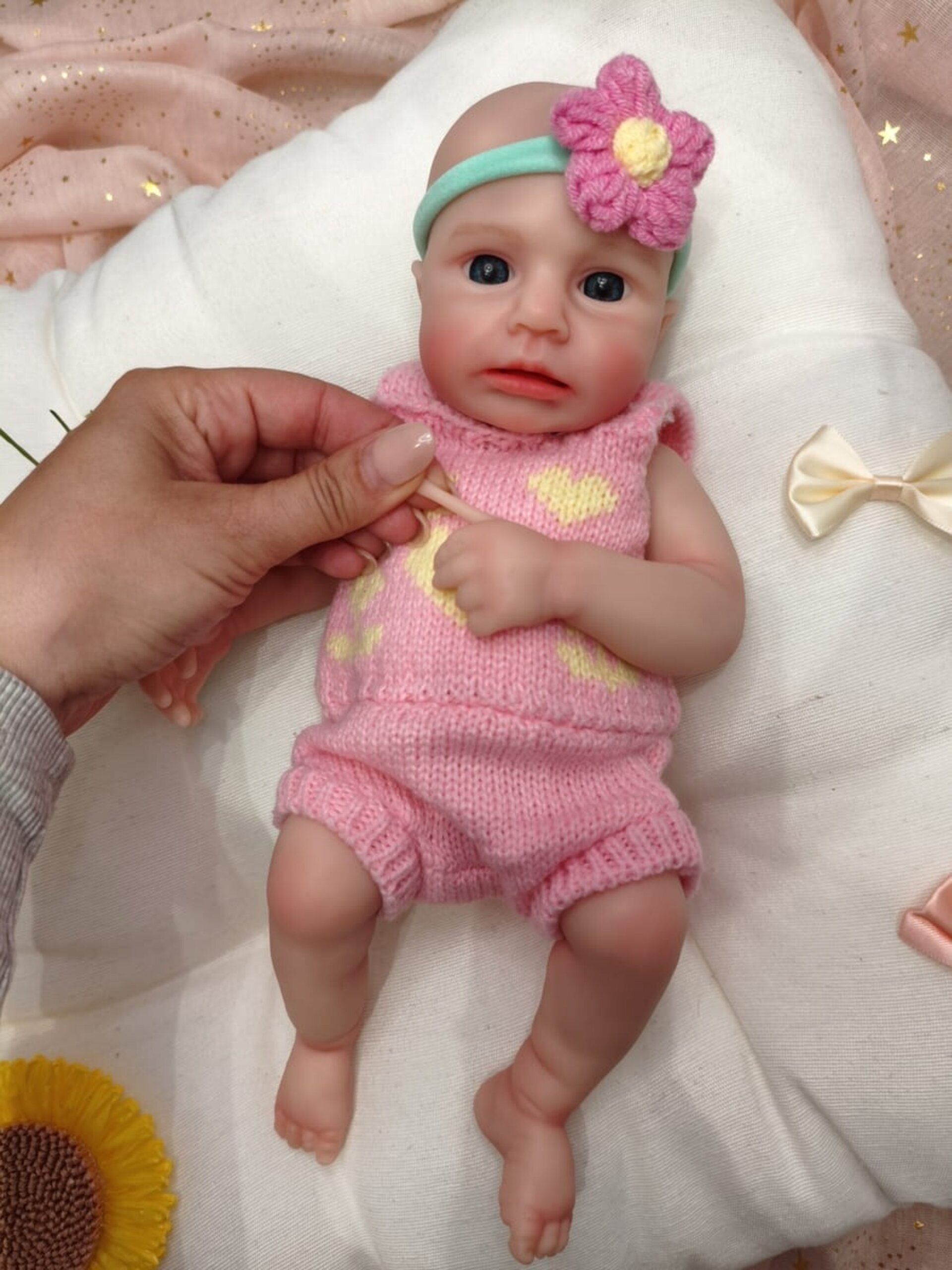 Bebé Reborn Mía - 30 cm de Silicona Blanda Realista - 2