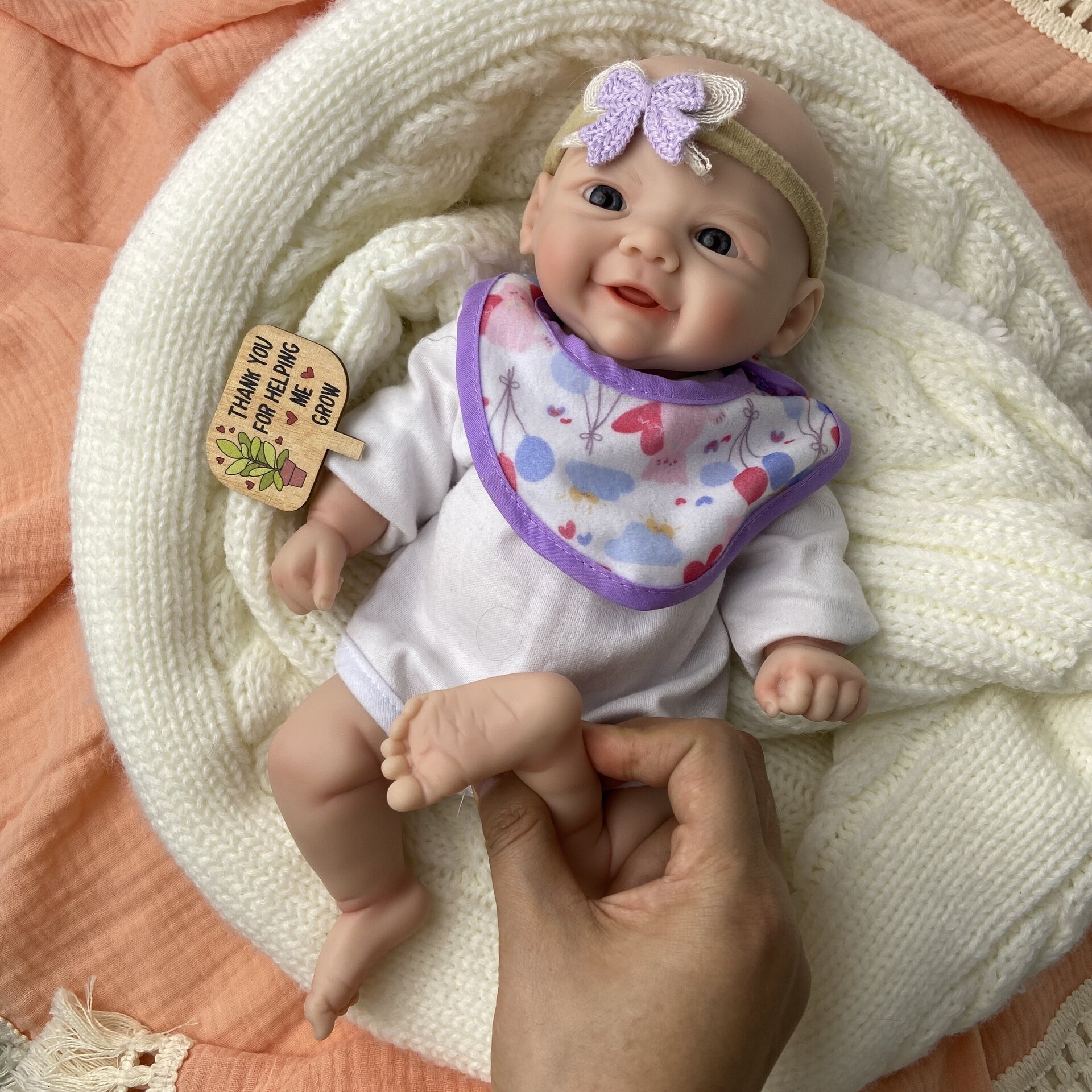 Bebé Reborn Indira - 30 cm de Silicona Blanda Realista - 8