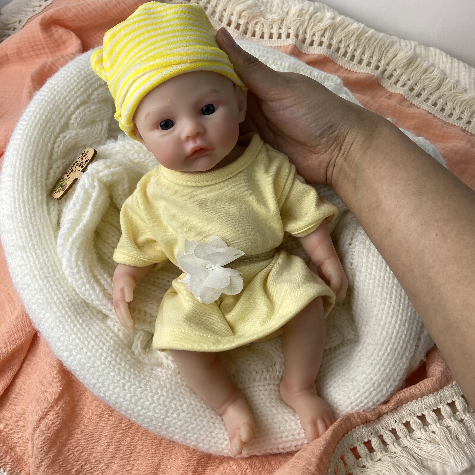 Bebé Reborn Zaira - 30 cm de Silicona Blanda Realista - 11