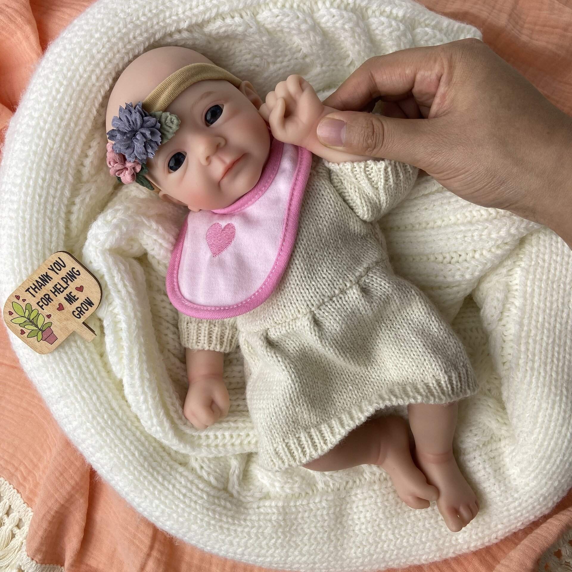 Bebé Reborn Adela - 30 cm de Silicona Blanda Realista - 8