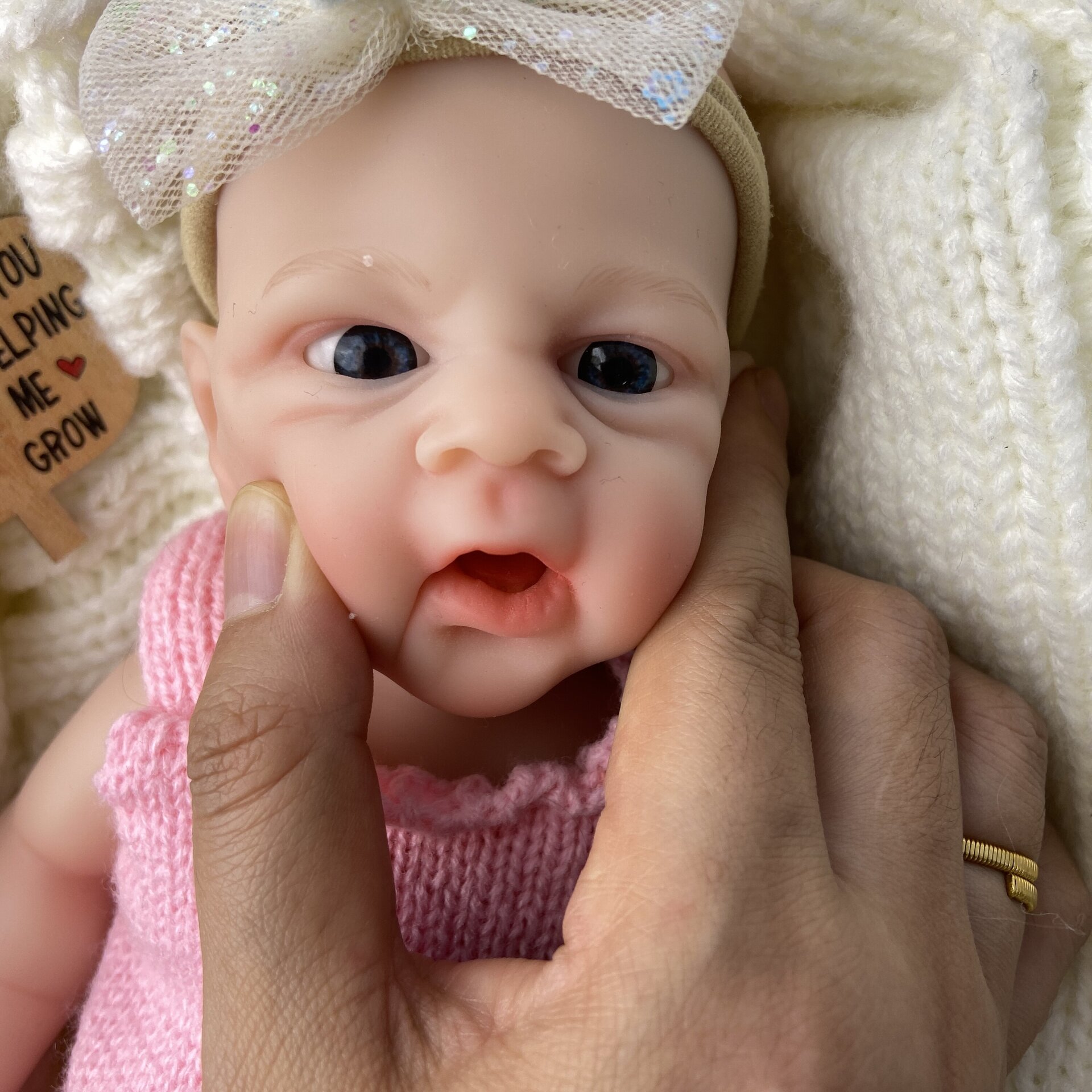 Bebé Reborn Mara - 30 cm de Silicona Blanda Realista - 4