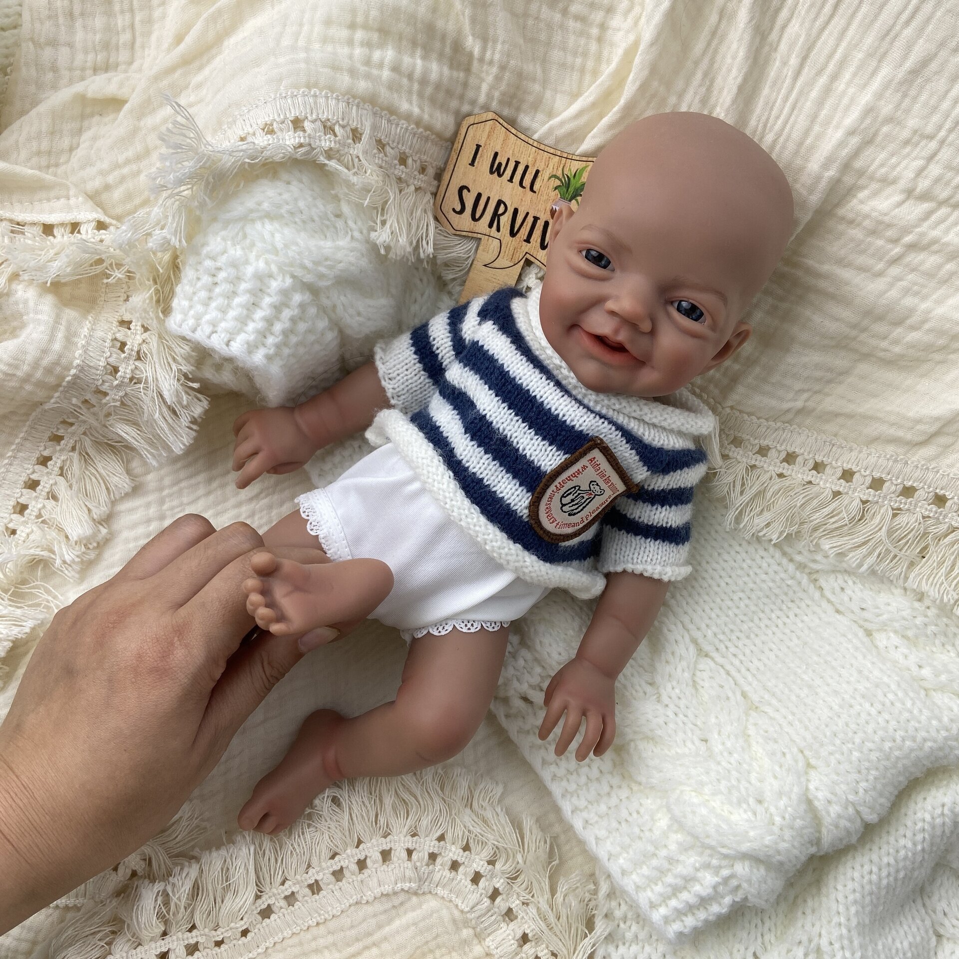 Bebé Reborn Enzo - 30 cm de Silicona Blanda Realista - 8