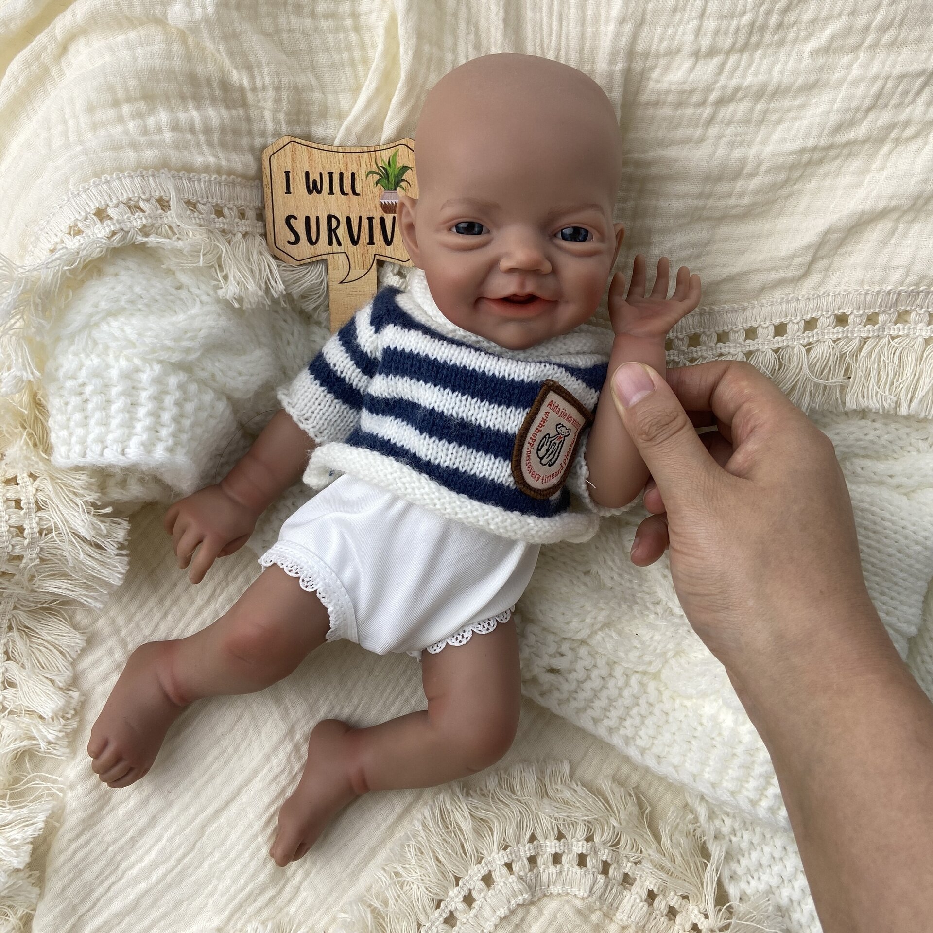 Bebé Reborn Enzo - 30 cm de Silicona Blanda Realista - 9