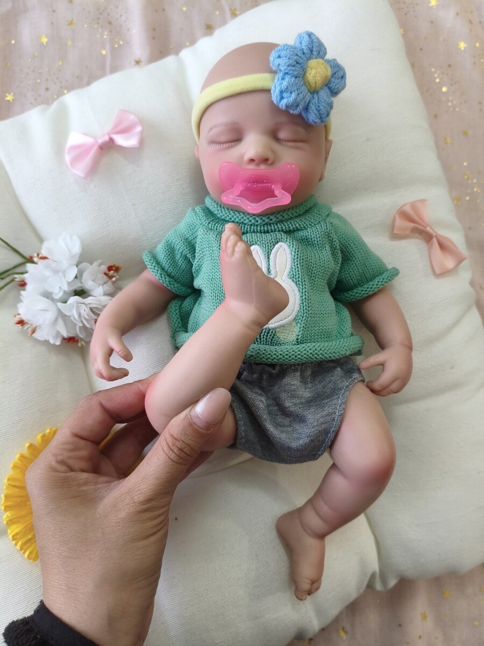 Bebé Reborn Enzo - 30 cm de Silicona Blanda Realista - 4