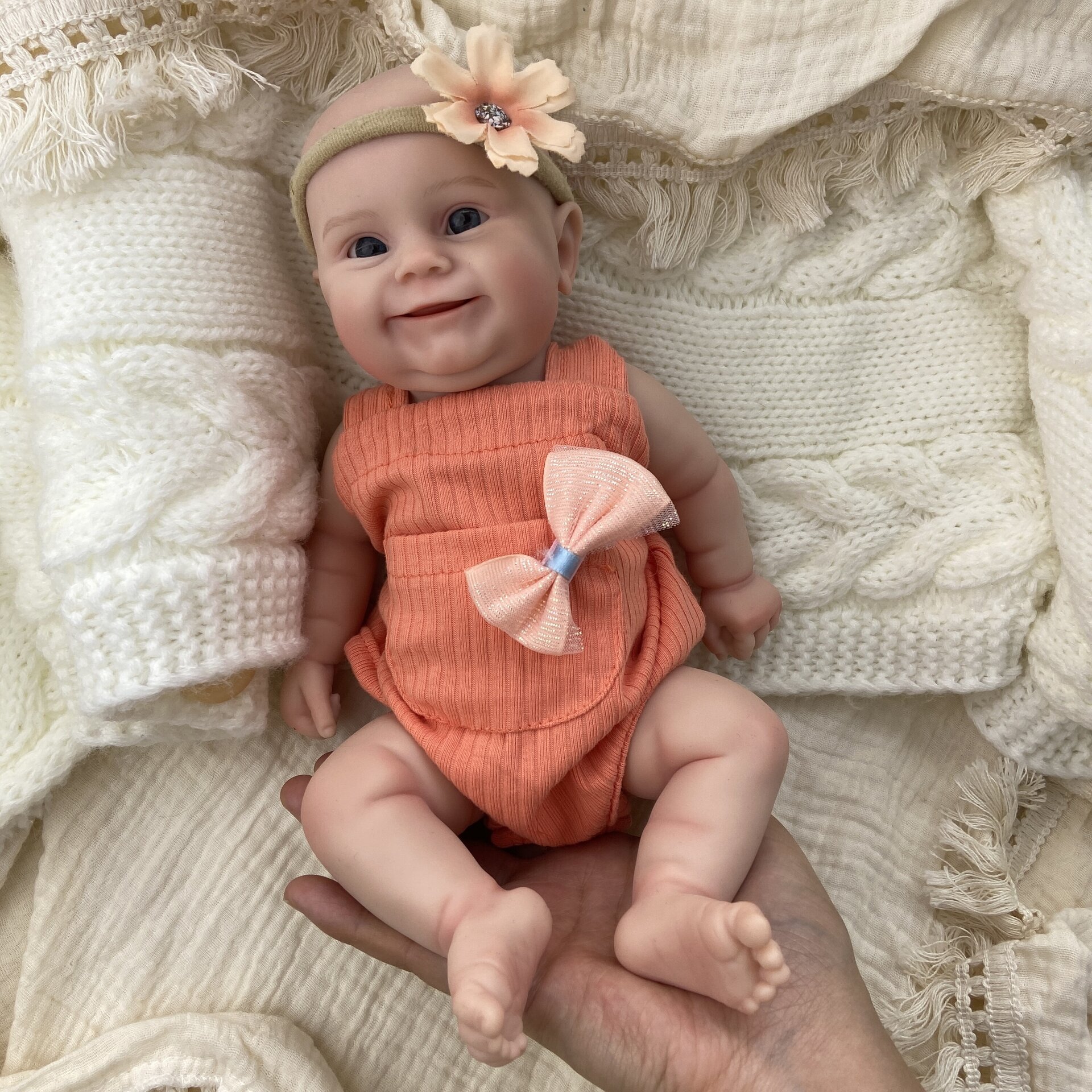 Bebé Reborn Aura - 30 cm de Silicona Blanda Realista - 5