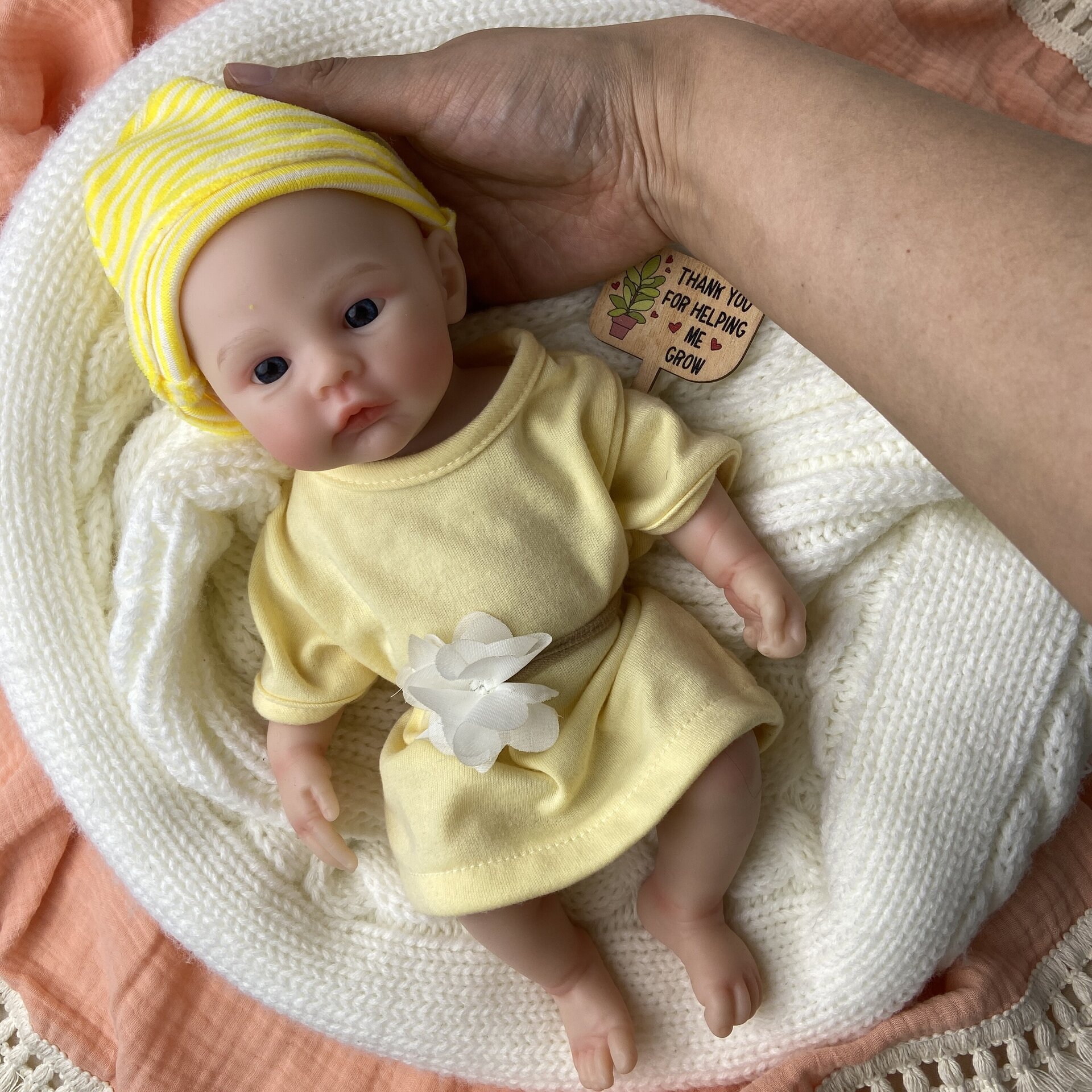 Bebé Reborn Zaira - 30 cm de Silicona Blanda Realista - 8