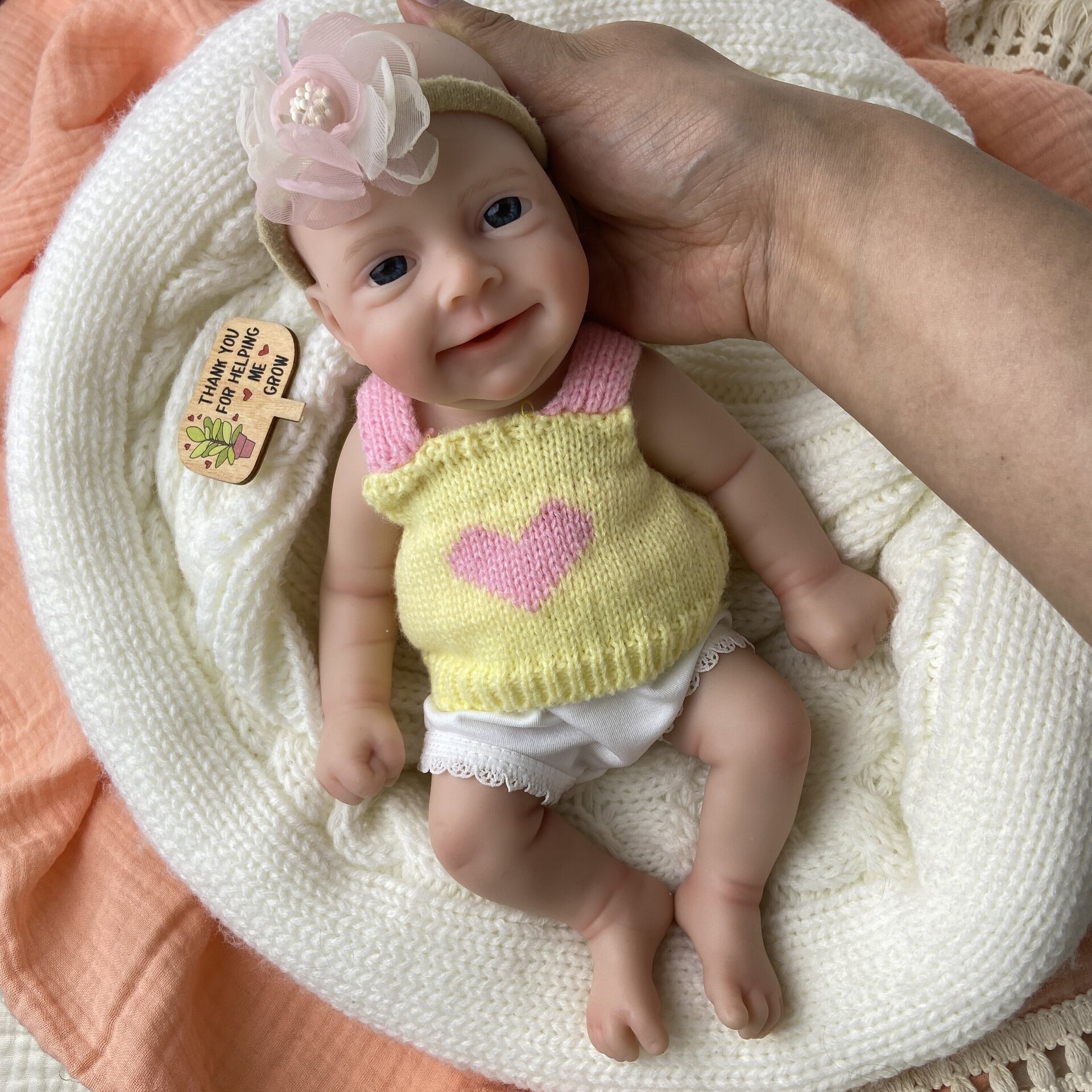 Bebé Reborn Sara - 30 cm de Silicona Blanda Realista - 4