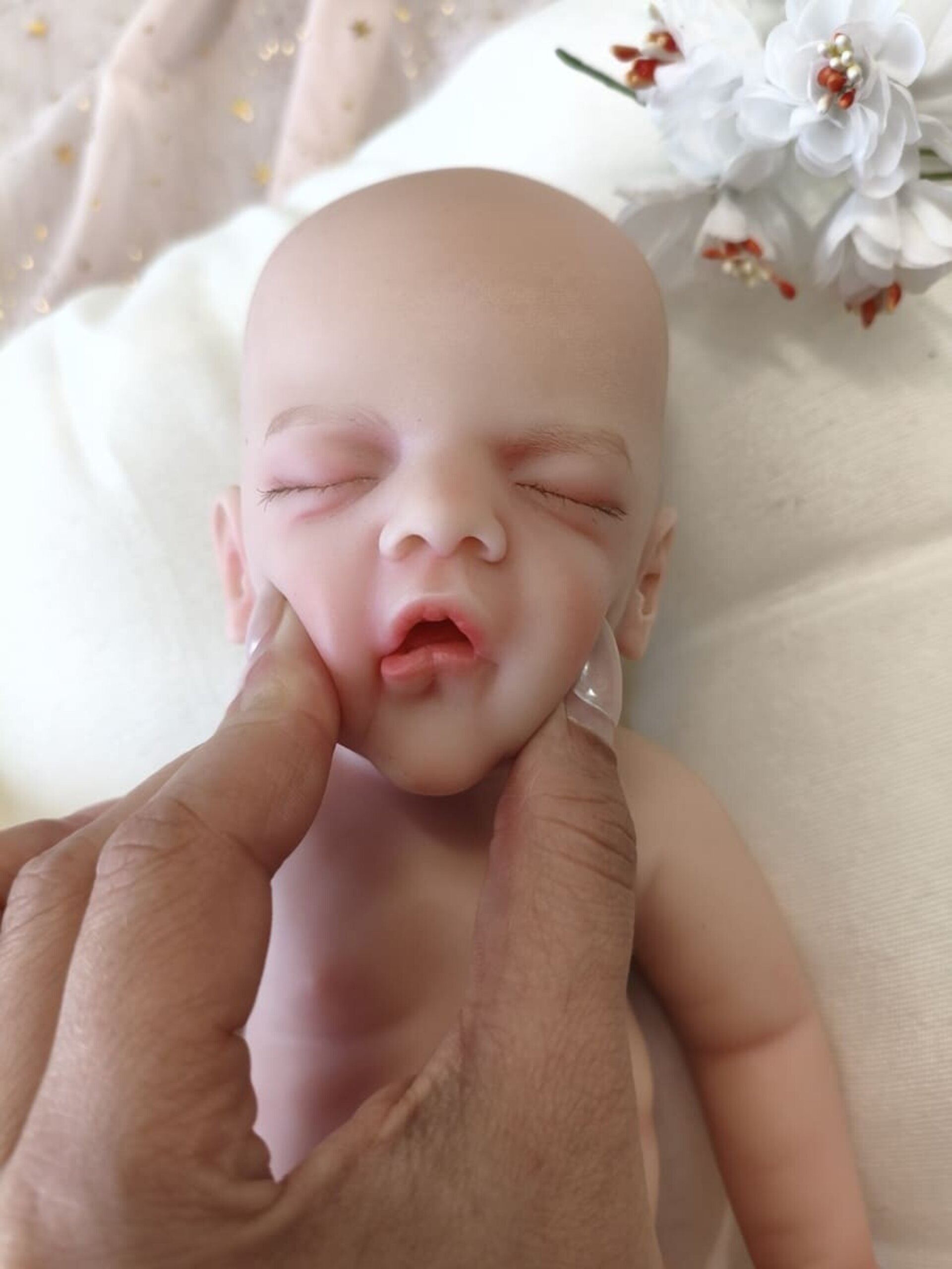 Bebé Reborn Olga - 30 cm de Silicona Blanda Realista - 8