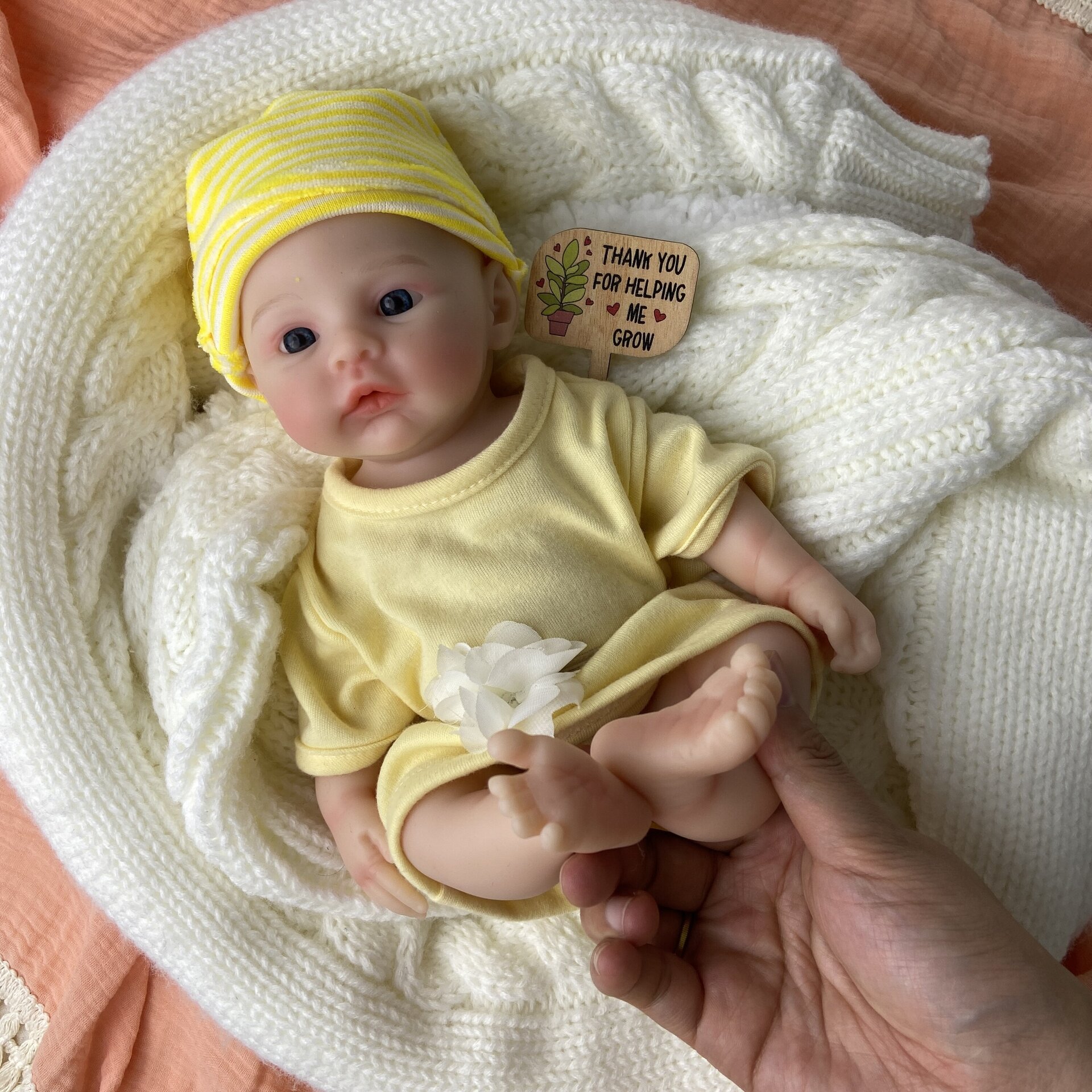 Bebé Reborn Zaira - 30 cm de Silicona Blanda Realista - 3