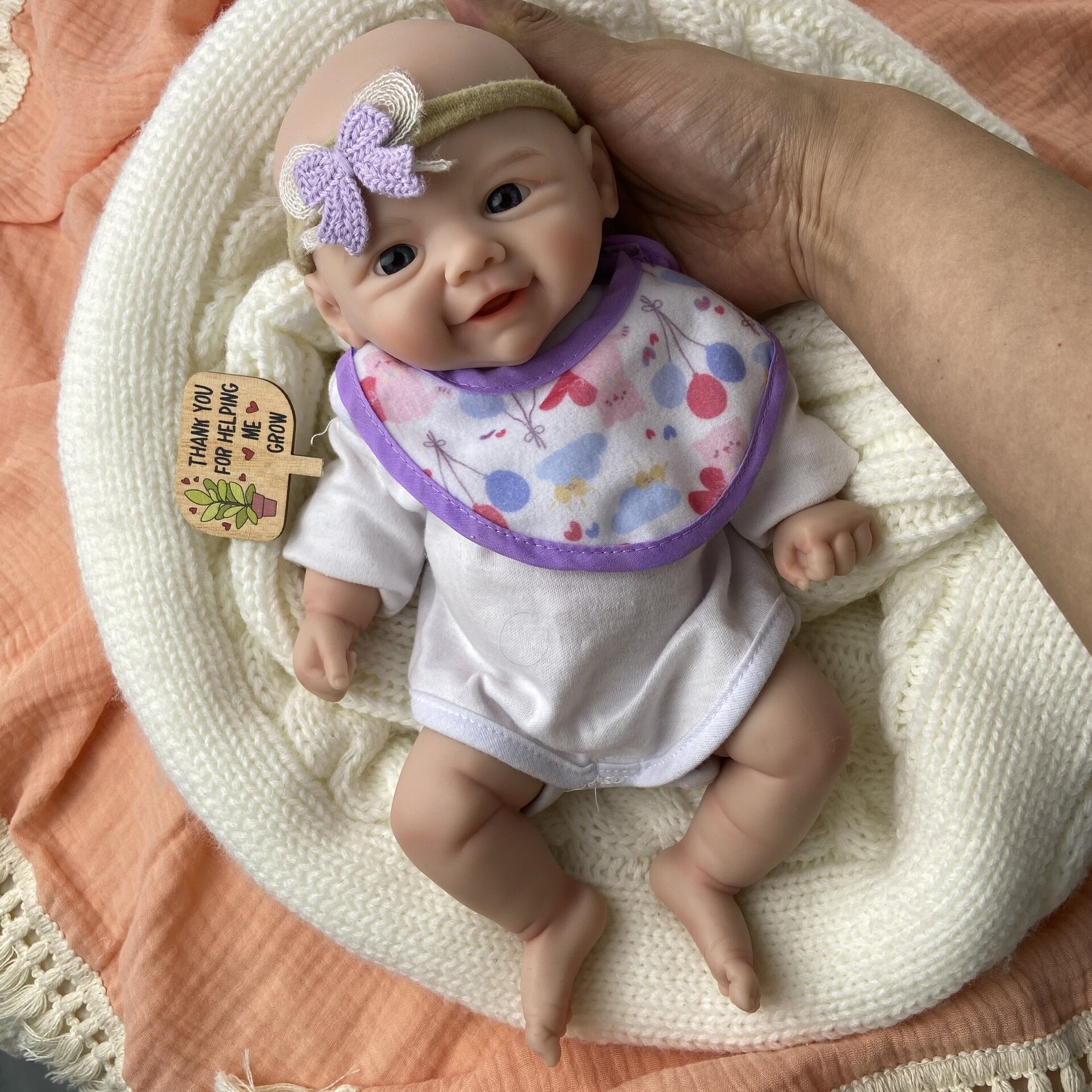 Bebé Reborn Indira - 30 cm de Silicona Blanda Realista - 6