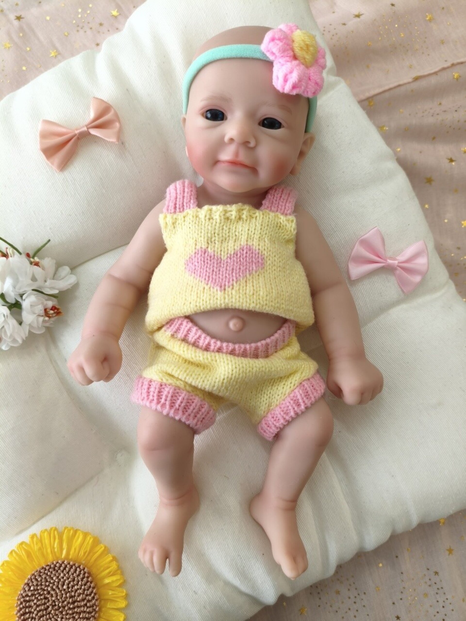 Bebé Reborn Zaira - 30 cm de Silicona Blanda Realista - 1