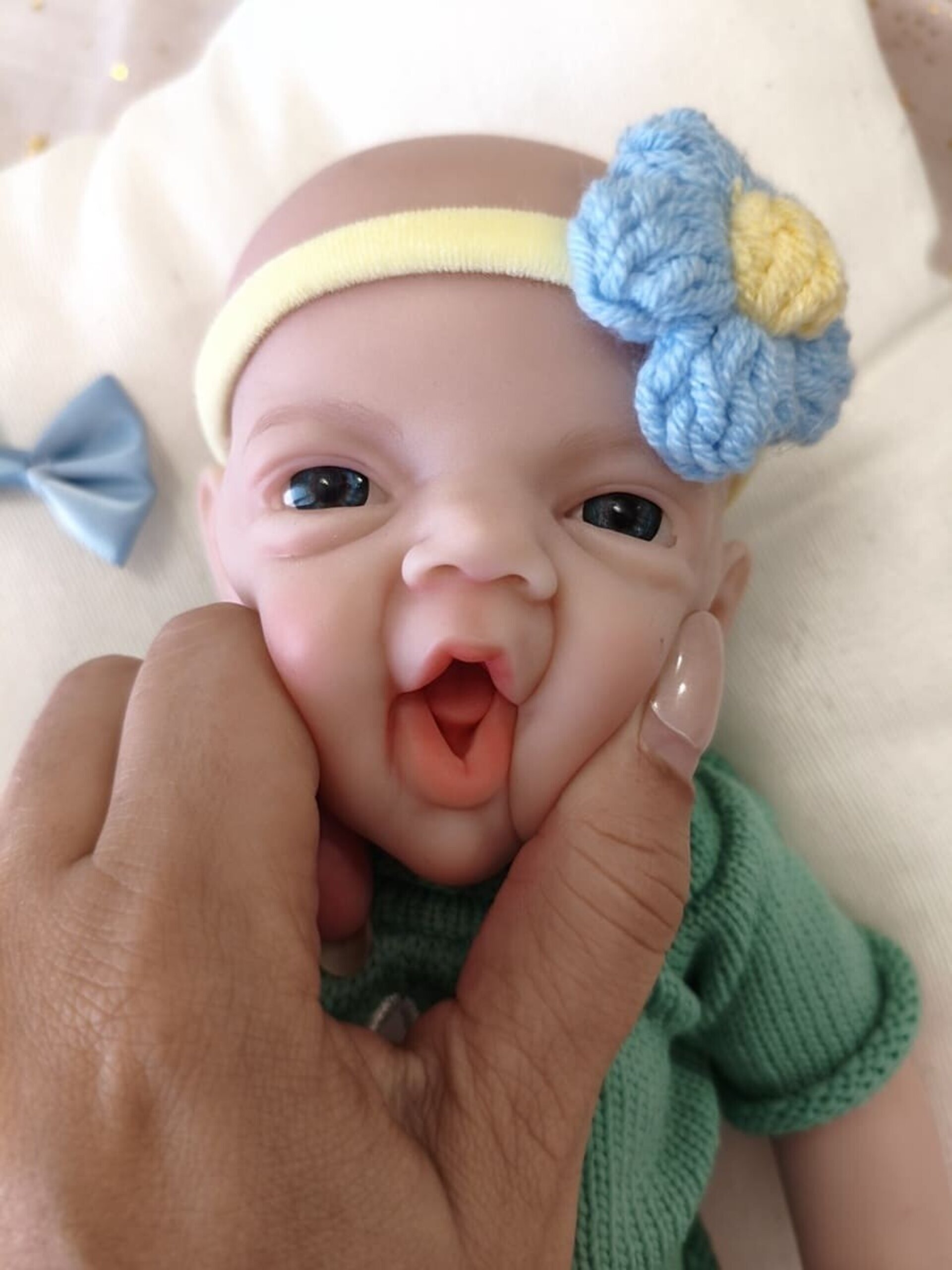 Bebé Reborn Alan - 30 cm de Silicona Blanda Realista - 8